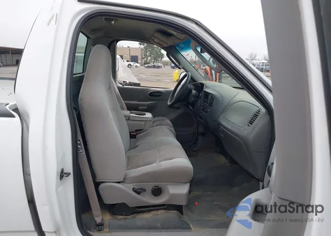 2002 Ford F-150 Xl/Xlt z USA, uszkodzony, nr VIN 1FTRF17W32NB39700